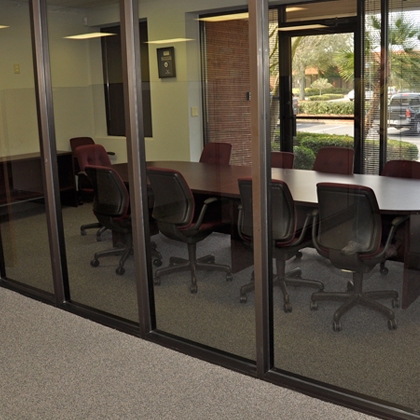 Lemon-Bay-Glass-Commercial-Glass-Images-Interior-Glass-Glass-Conference-Room-Glass-Walls_040722