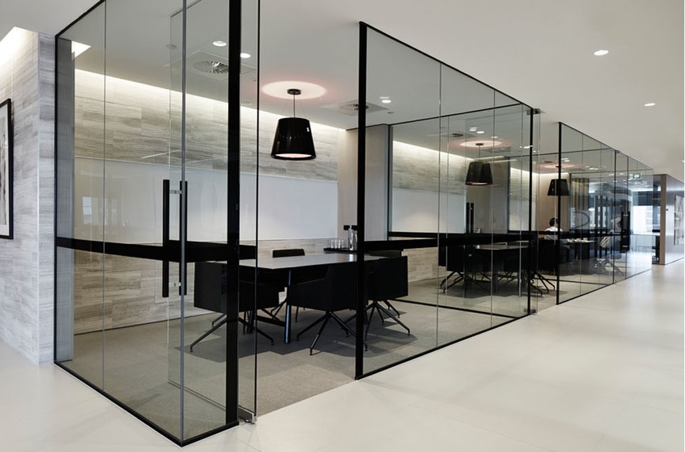 Lemon-Bay-Glass_Commercial-Glass-Glass-Office-Walls-TriNet-upstairs