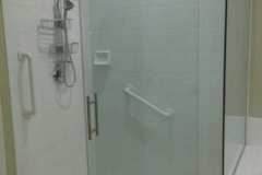 Lemon-Bay-Glass_Sliding-Shower-Enclosure_After_110620