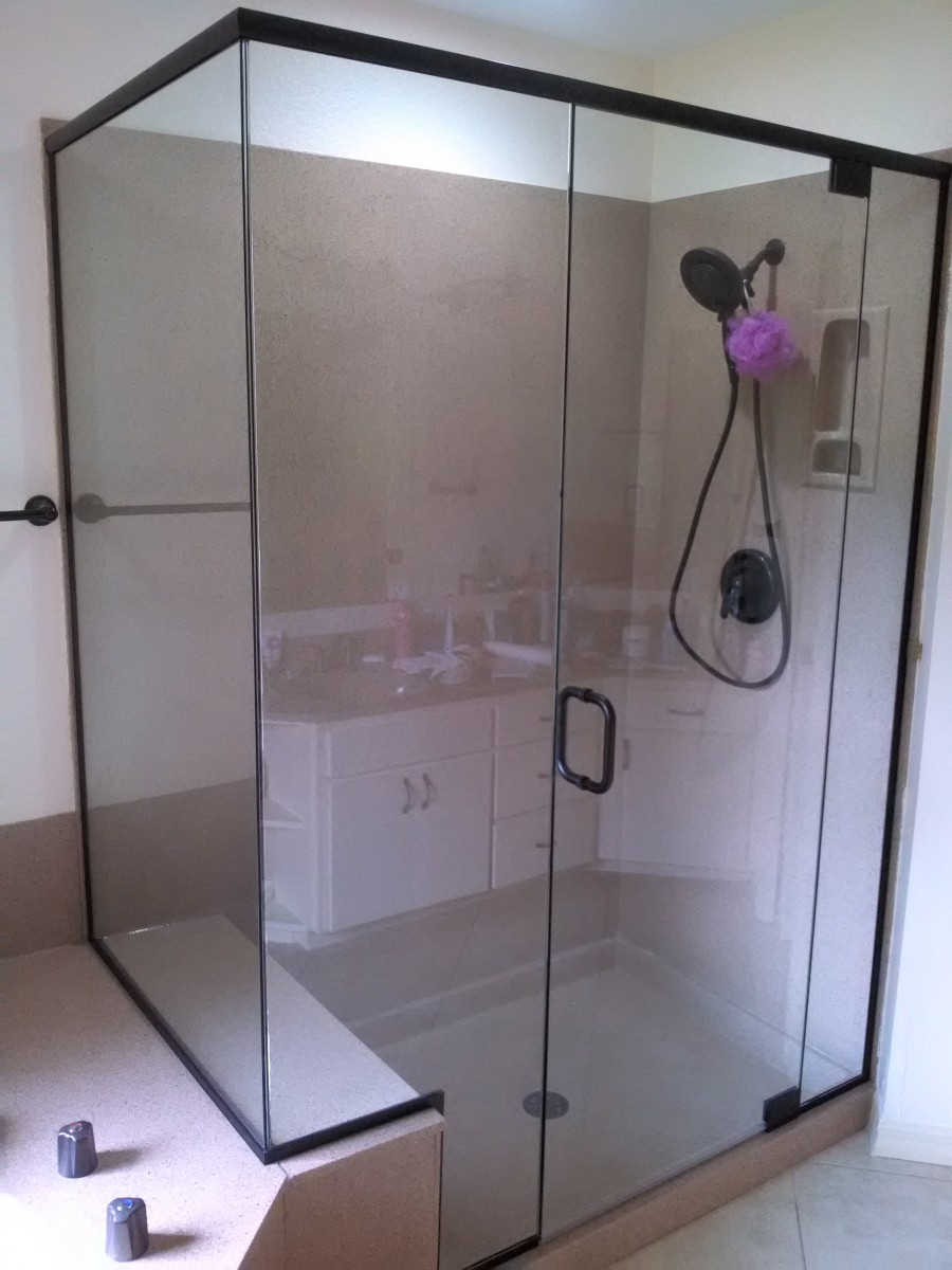Lemon-Bay-Glass_Semi-frameless shower enclosures_KIMG0486