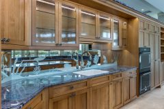 PCICustomHomes_Lemon-Bay-Glass_Etched-Mirror_Kitchen_27