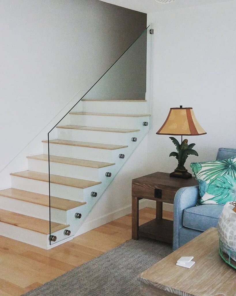 Glass Stair Railing interior_Lemon Bay Glass