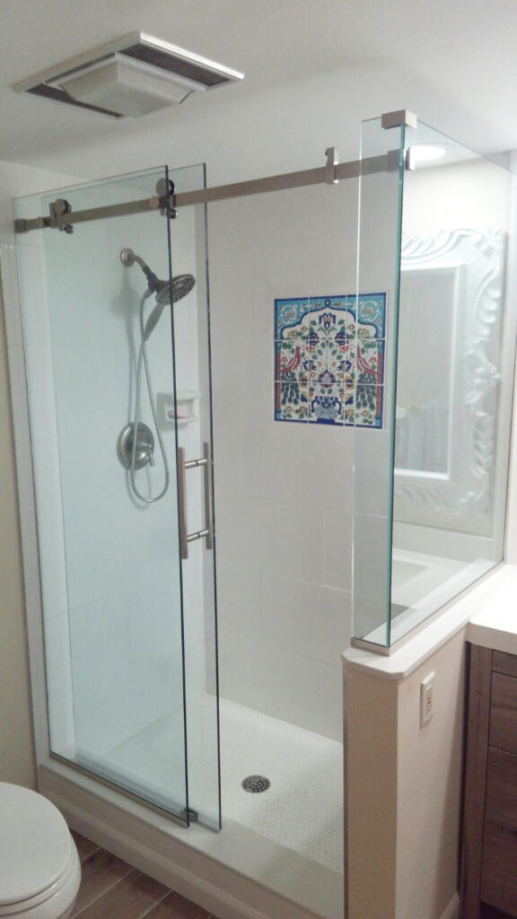 Lemon Bay Glass - Frameless Enclosure - Sliding shower doors
