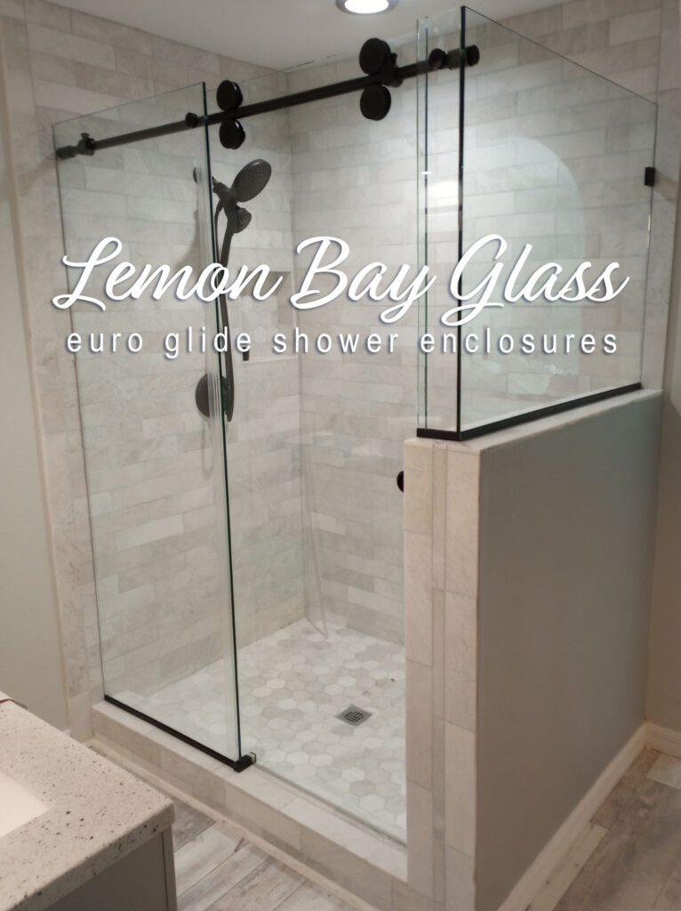 Custom-made shower doors | Lemon Bay Glass | Englewood FL